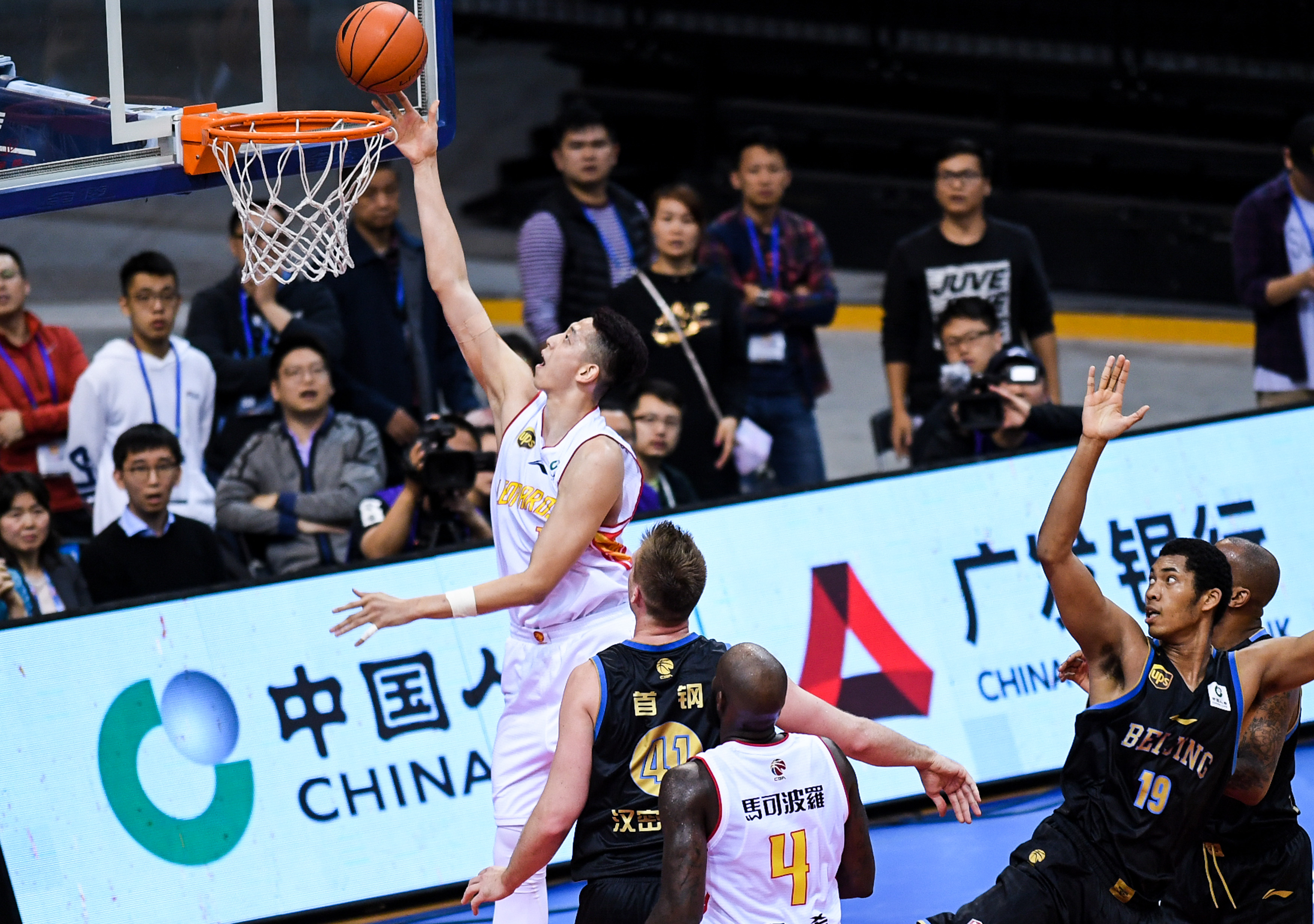 雄鹿的目标 雄鹿的目标